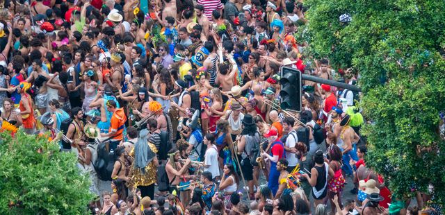 Zona Norte na folia: lista dos blocos que saem no domingo de Carnaval, dia 15