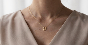 Colares minimalistas: o acessório indispensável para um look atemporal