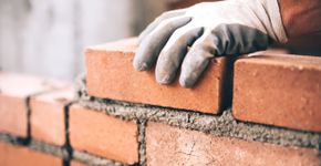 Curso gratuito capacita profissionais da construção civil