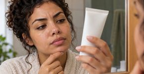 Você sabe o que significa “não comedogênico” no rótulo dos cosméticos? Entenda por que esse detalhe é importante