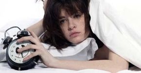 Dicas de maquiagem que disfarçam a ressaca