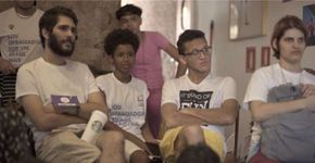 Programa capacita jovens LGBTs com curso sobre liderança e gestão