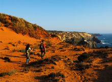 Featured side: Rota Vicentina revela diferentes paisagens do Alentejo