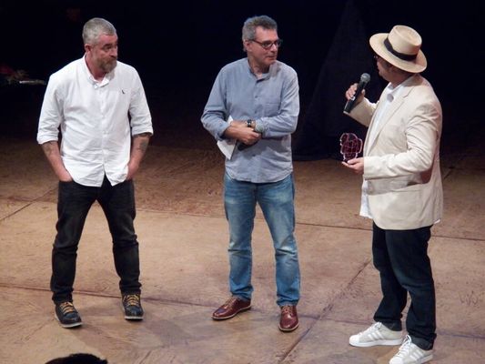Alex Atala recebe prêmio de Lincoln Paiva,