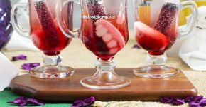 Com seringa de groselha: drink drácula