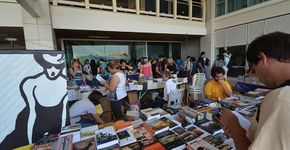 Feira de livros da USP leste