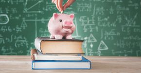 4 livros sobre investimentos que ajudam a entender o mercado financeiro sem complicação