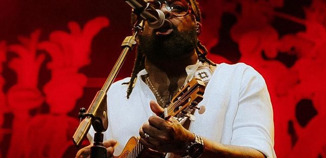 Turnê ‘Xande Canta Caetano’