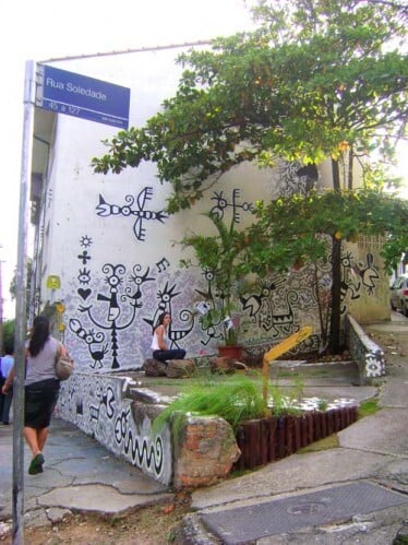 Esquina da rua da Soledade renovada