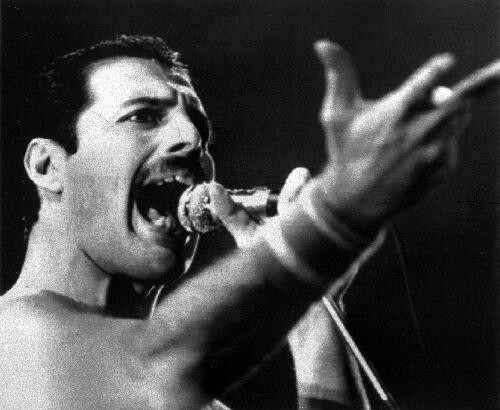 Freddie Mercury faria 70 anos nesta segunda.