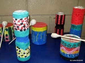 De sucata a instrumento musical, uma oficina