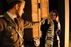 A montagem sofreu reformulações, entre elas os diálogos traduzidos para o português.