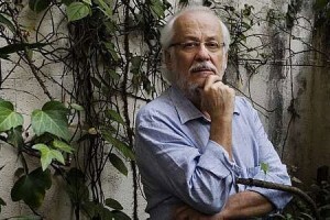 Professor e crítico literário, Davi Arrigucci Jr. fala sobre peculiaridades da narrativa de Borges