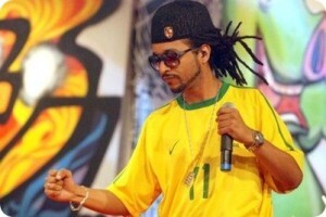 No mic, Max B.O é um dos destaques da programação