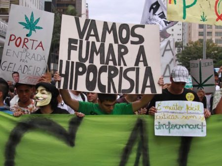 Movimento pede dialogo aberto pela legalização da maconha