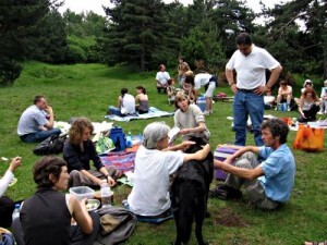 O piquenique tem como objetivo promover o empoderamento do espaço urbano e o estimulo à cidadania.