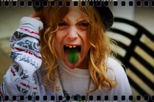 O canal tem modelo de negócios baseado no consumo ético, que permite que as pessoas baixem e assistam aos filmes gratuitamente.