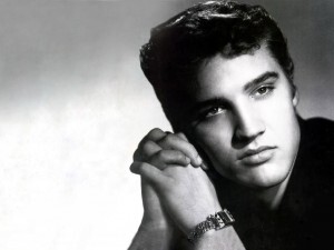 Elvis morreu em 16 de agosto de 1977