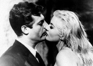 Marcello Mastroianni e Anita Ekberg, em “A Doce Vida”, clássico do diretor de 1960