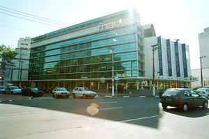 A FNAC ´Pinheiros fica em frente a Praça Omáguas e é parceira do Conexão Campus