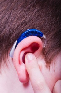 O curso é voltado para familiares de crianças com deficiência auditiva