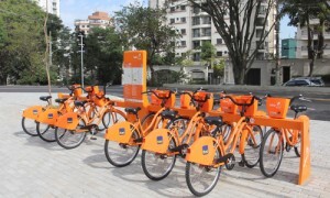 As estações do Bike Sampa, do Itaú, já podem ser encontradas pela cidade