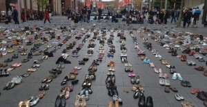 Em maio de 2012 cerca de 4 mil pares de sapato foram colocados numa praça em Sidney para representar o número de pessoas mortas por ano nas estradas australianas