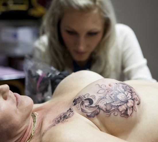 Molly Ortwein fez uma tatuagem inspirada no estado de Pernambuco