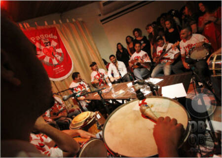 O Pagode da 27 acontece todos os domingos há sete anos no Grajaú
