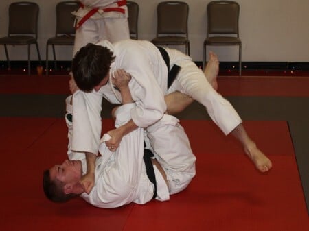 Esporte cujos principais objetivos são fortalecer o físico, a mente e o espírito de forma integrada