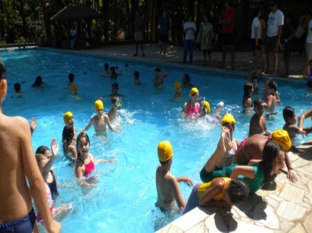 Atividades aquáticas para crianças