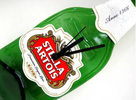 Relógio garrafa sai pelo preço de R$ 45 (frete não incluso)