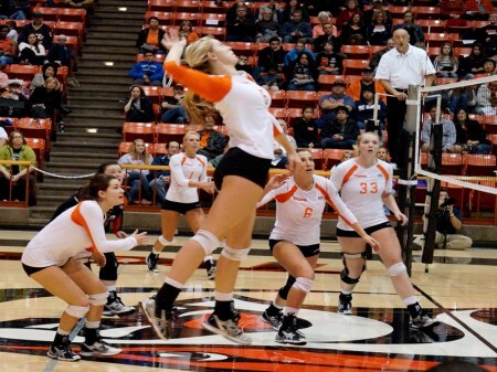 Clube Escola oferece atividades para crianças e jovens