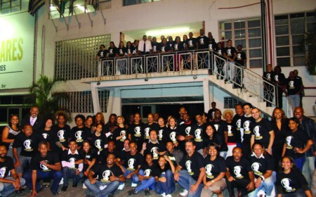 Aluno da Faculdade Zumbi dos Palmares, em abril de 2012, antes de partirem para Brasília durante a discussão sobre cotas raciais em universidades públicas.