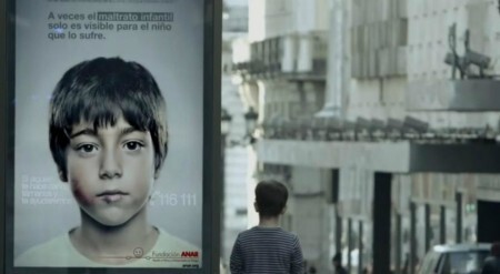 A campanha foi feita para que a criança pudesse ler seguramente as informações mesmo estando acompanhada de um adulto, que na maioria das vezes é seu agressor.