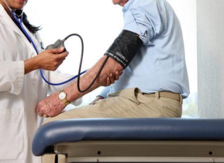 Hipertensão é considerada pela Organização Mundial da Saúde como fator de risco para diversas complicações 