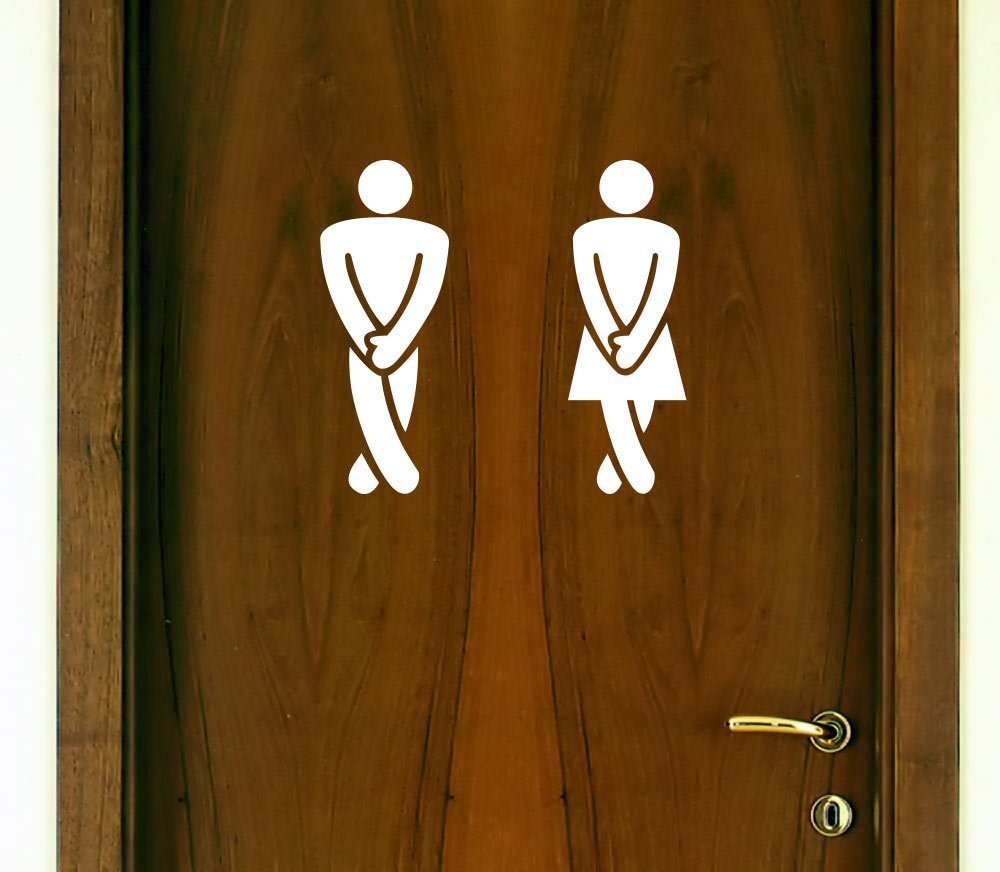 Угадывать двери. Дверь в туалет. Деревянная дверь в туалет. Прикольная дверь в туалет. Креативные на двери туалета.