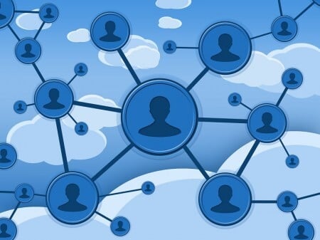 Muitas das melhores ideias nascem em momentos de diálogo informal.