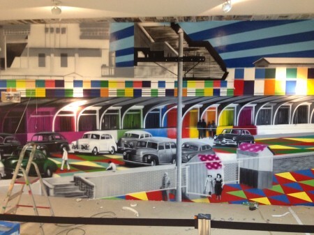 Painel do artista Kobra no aeroporto de Congonhas