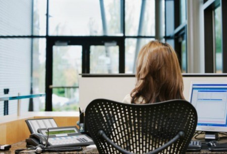 Atendimento, organização de tarefas, etiqueta e ética empresarial serão alguns dos temas