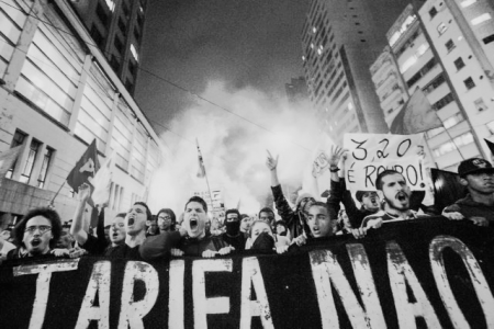 Dessa vez, o alvo dos manifestantes são os contratos do metrô e trens do Governo do Estado de SP