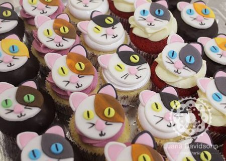 Bolo e Cupcake Jogos Vorazes - Confeitaria da Luana