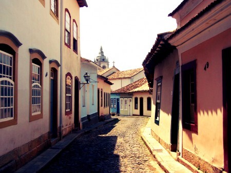 rua das casas tortas - Bernardo Gouvêa A Rua das Casas Tortas, em São João del Rey (MG). A cidade será beneficiada com R$41,4 milhões para obras em 15 monumentos históricos.