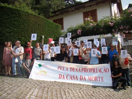 Protesto pediu desapropriação da casa