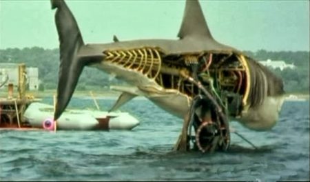 o tubarão mecânico usado durante as filmagens de “Jaws” (“O Tubarão”)