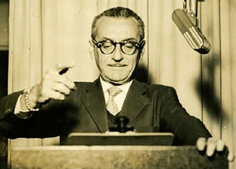 A versão de Elis se aproxima ao bolero e, segundo Máximo, se Ary Barroso estivesse vivo denominaria a canção um sambolero