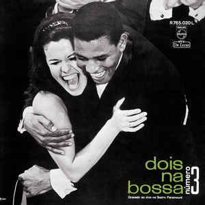 Elis Regina e Jair Rodrigues na foto que estampa a capa do disco Dois na bossa – Número 3 (1967)