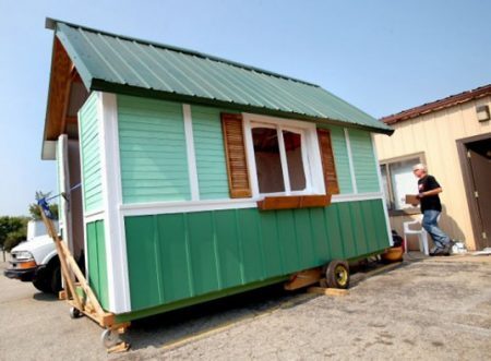 Organização já iniciou construção da segunda “tiny house”