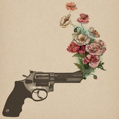 Uma espingarda que ao invés de balas, dispara flores