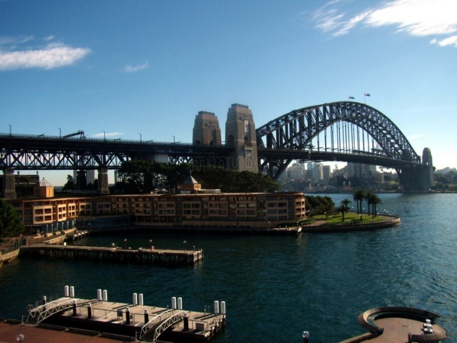 The Rocks é o bairro mais antigo de Sydney